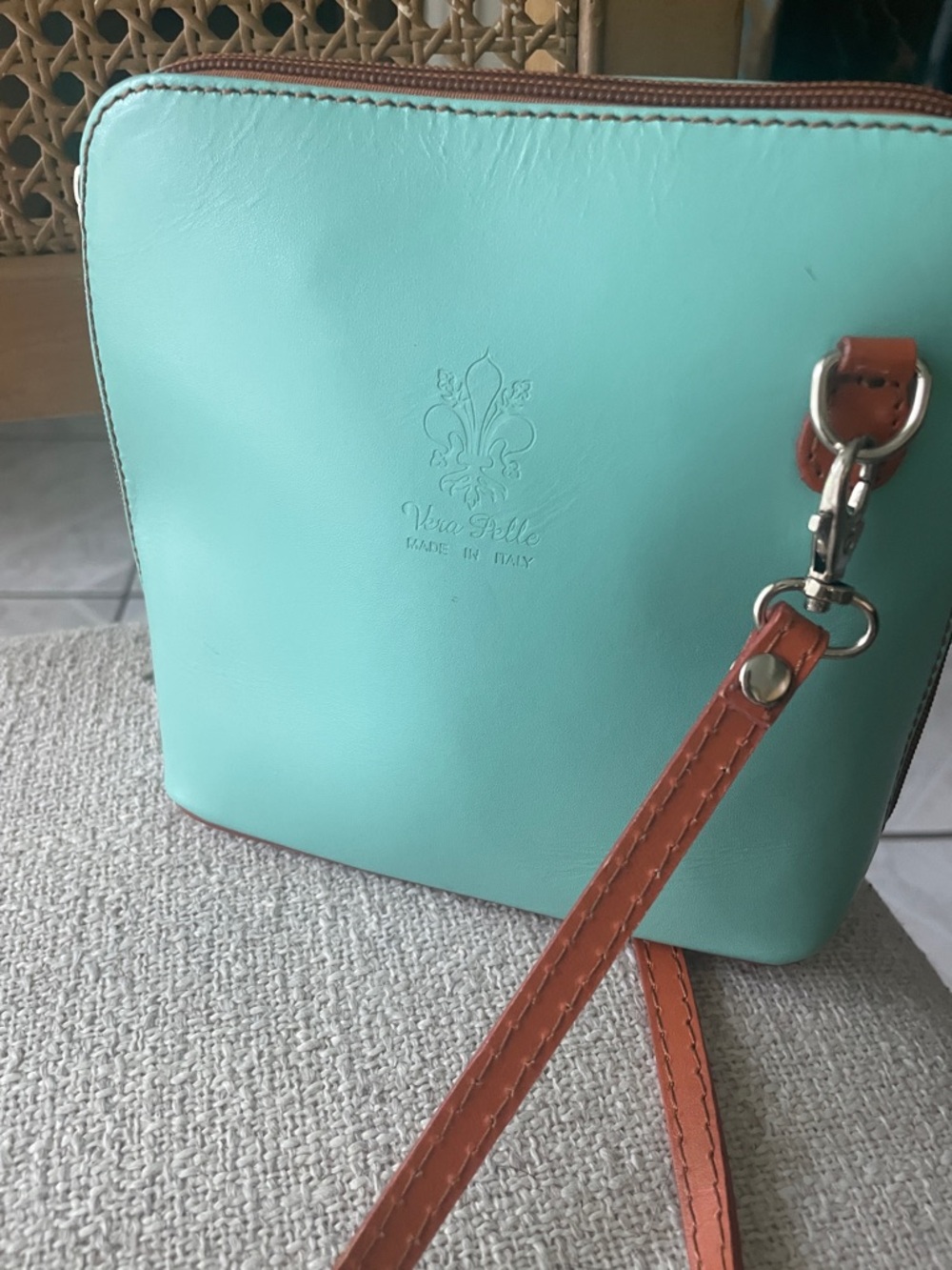 Vera Pelle Mint Green Leather Crossbody with Brown Strap